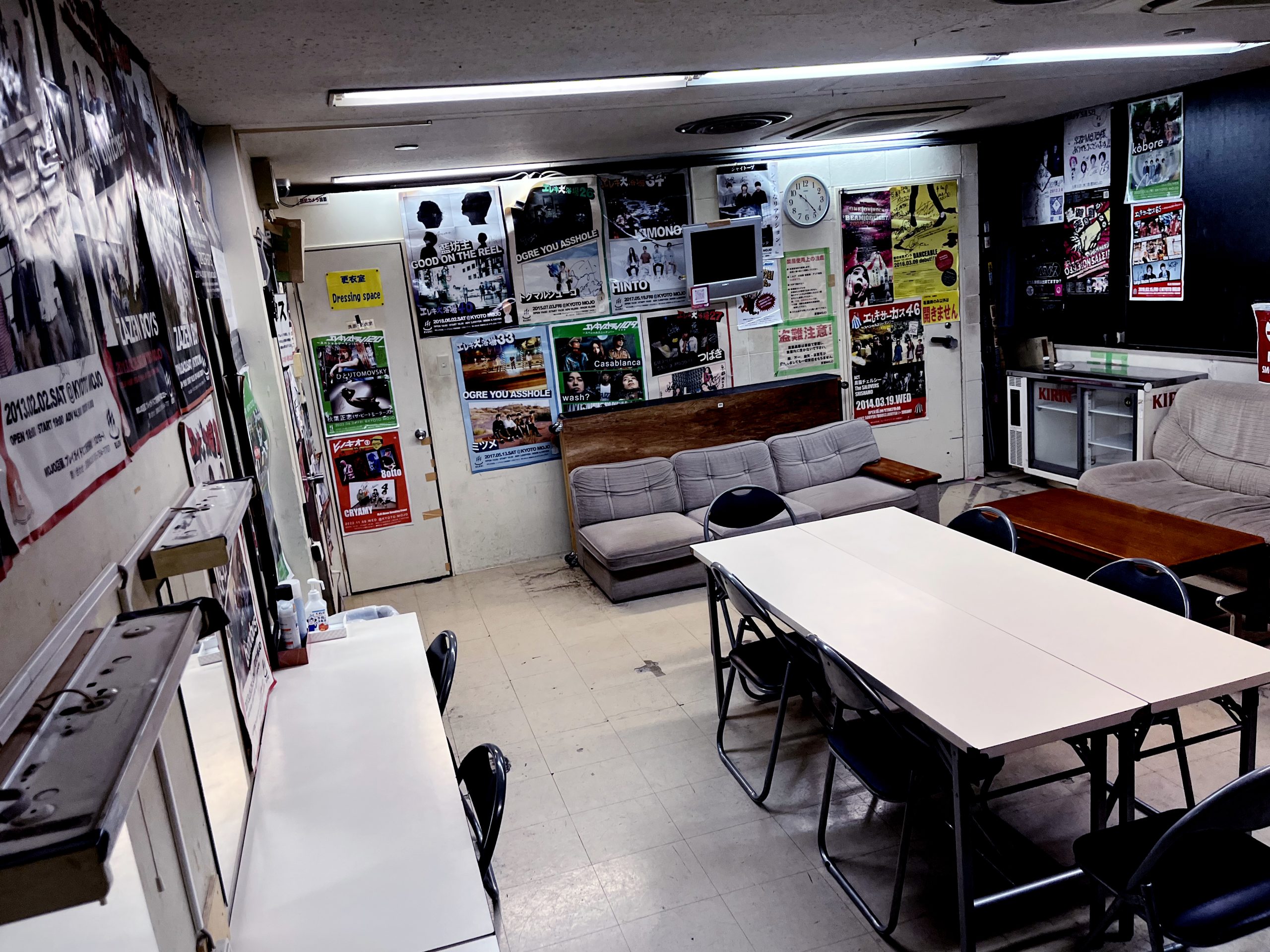 backstage_02